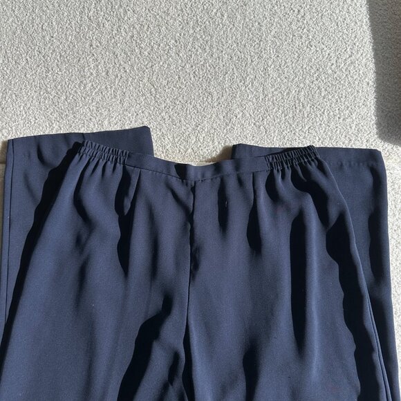 Women’s Blue Pants Size 14 – Comfortable & Stylish Everyday Wear - Picture 2 of 4